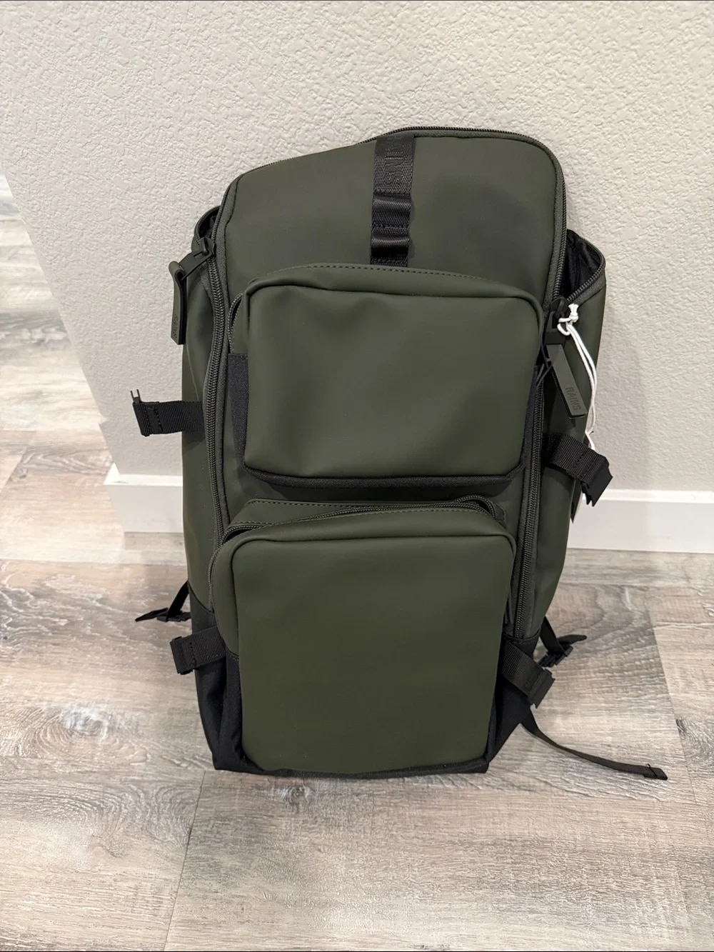 patagonia duffel suitcase Black Hole Wheeled 70L SASTRUGI/SUMMIT Blue *rika* Nike | Bags | color:FROSTY MINT GREEN Made in a Fair